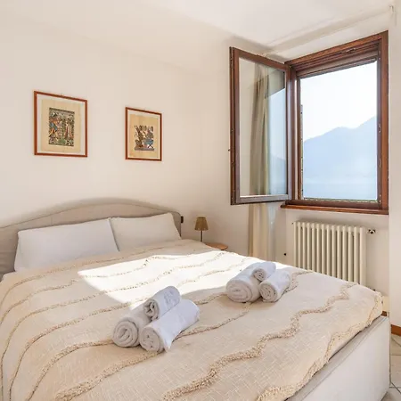 Waterfront Balcony Sottoriva 12 شقة *