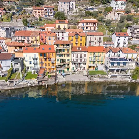 Waterfront Balcony Sottoriva 12 Colonno