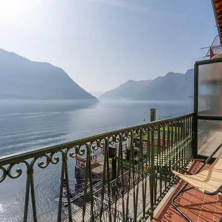 Waterfront Balcony Sottoriva 12 شقة