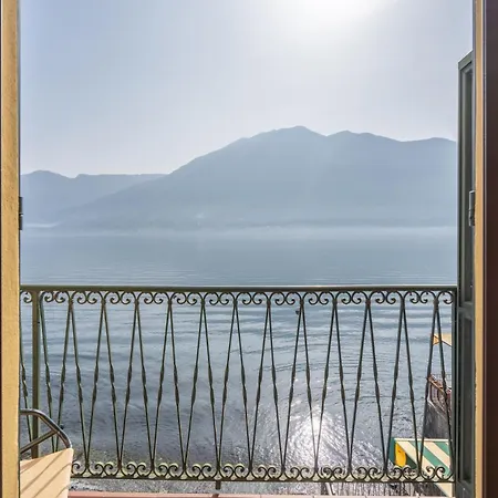 Waterfront Balcony Sottoriva 12 *