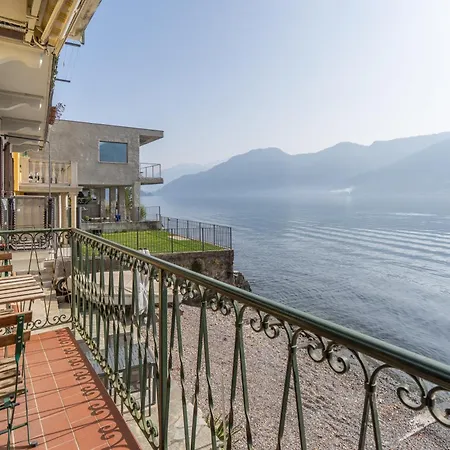 Waterfront Balcony Sottoriva 12 *