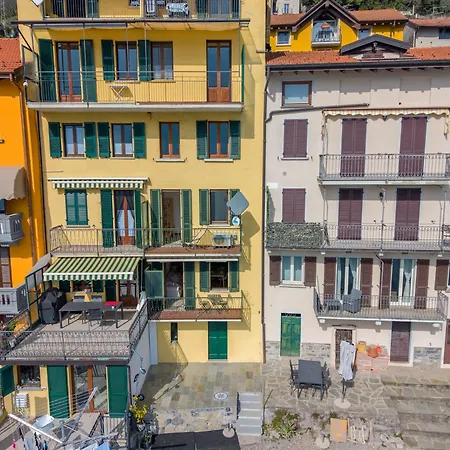 Waterfront Balcony Sottoriva 12 شقة Colonno